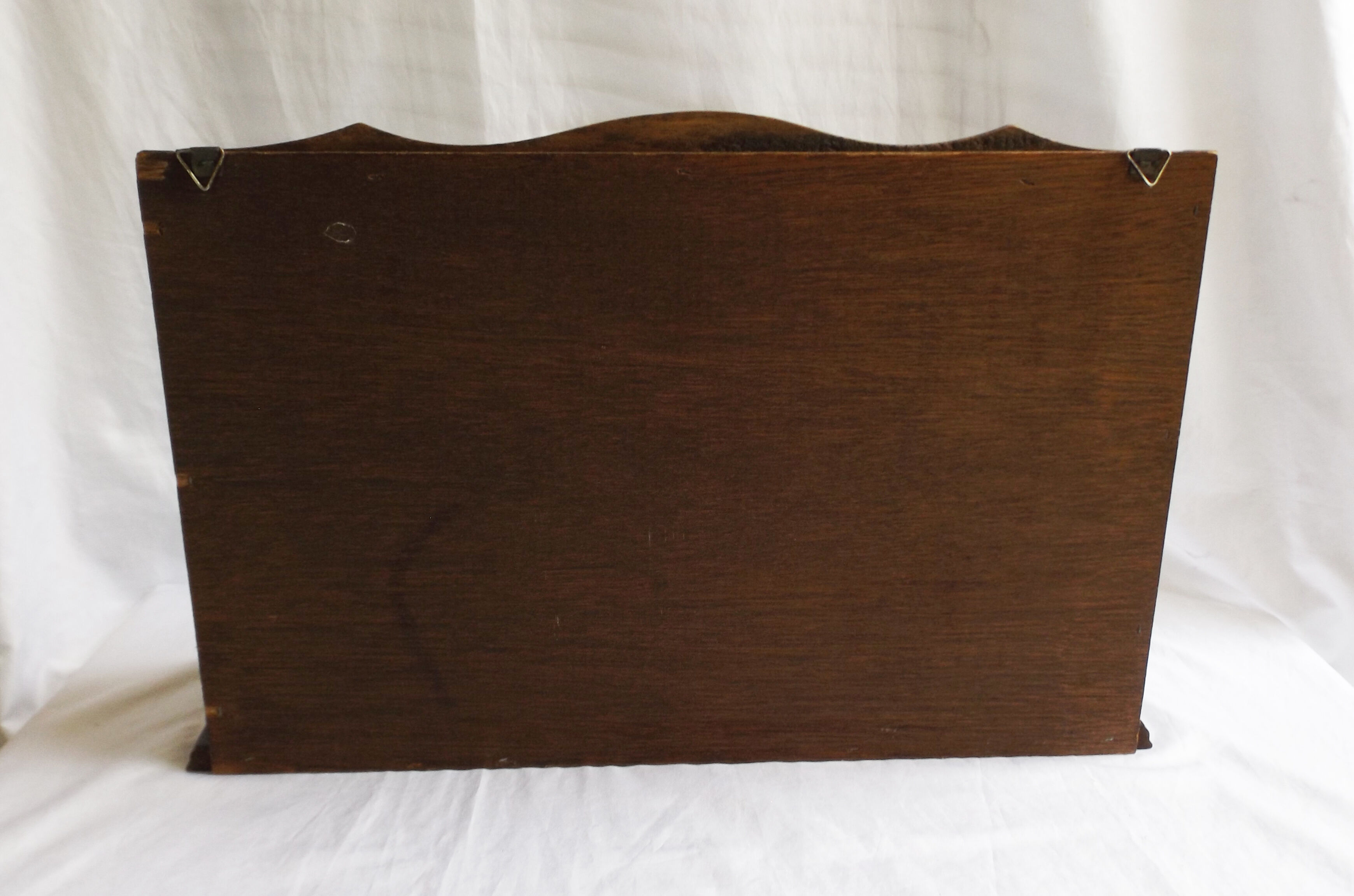 Plywood wall shelf
