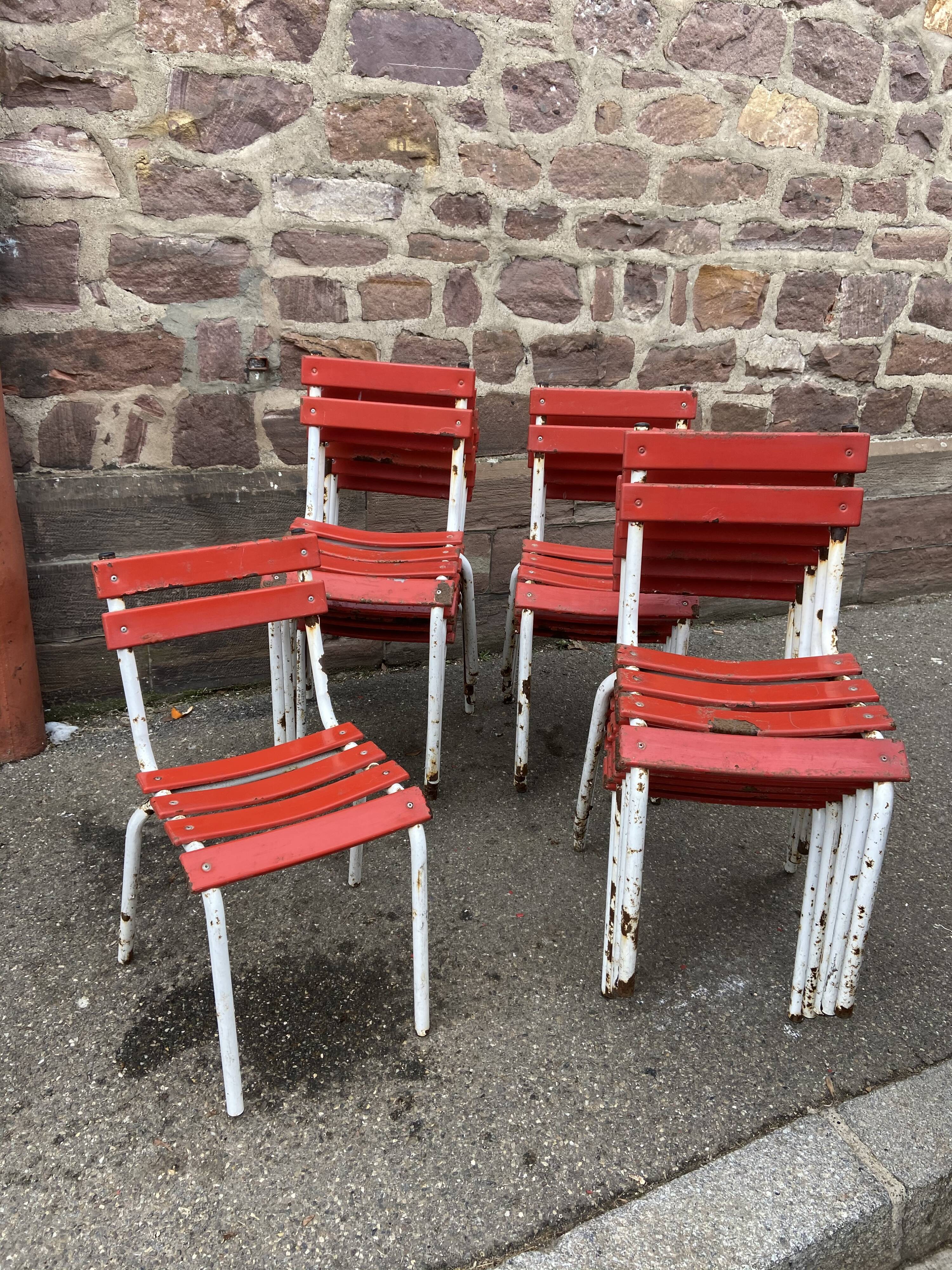 Chaise bistrot de terrasse tolix 1960