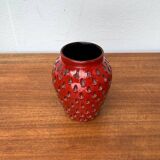 Strawberry ceramic vase from the mid-century by Fratelli Fanciullacci for Bitossi, 1960s.