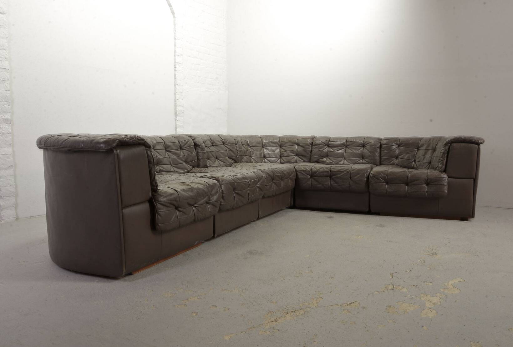 De Sede DS11 Patched Brown Leather Modular Sofa 6 Elements. Germany, 1970s