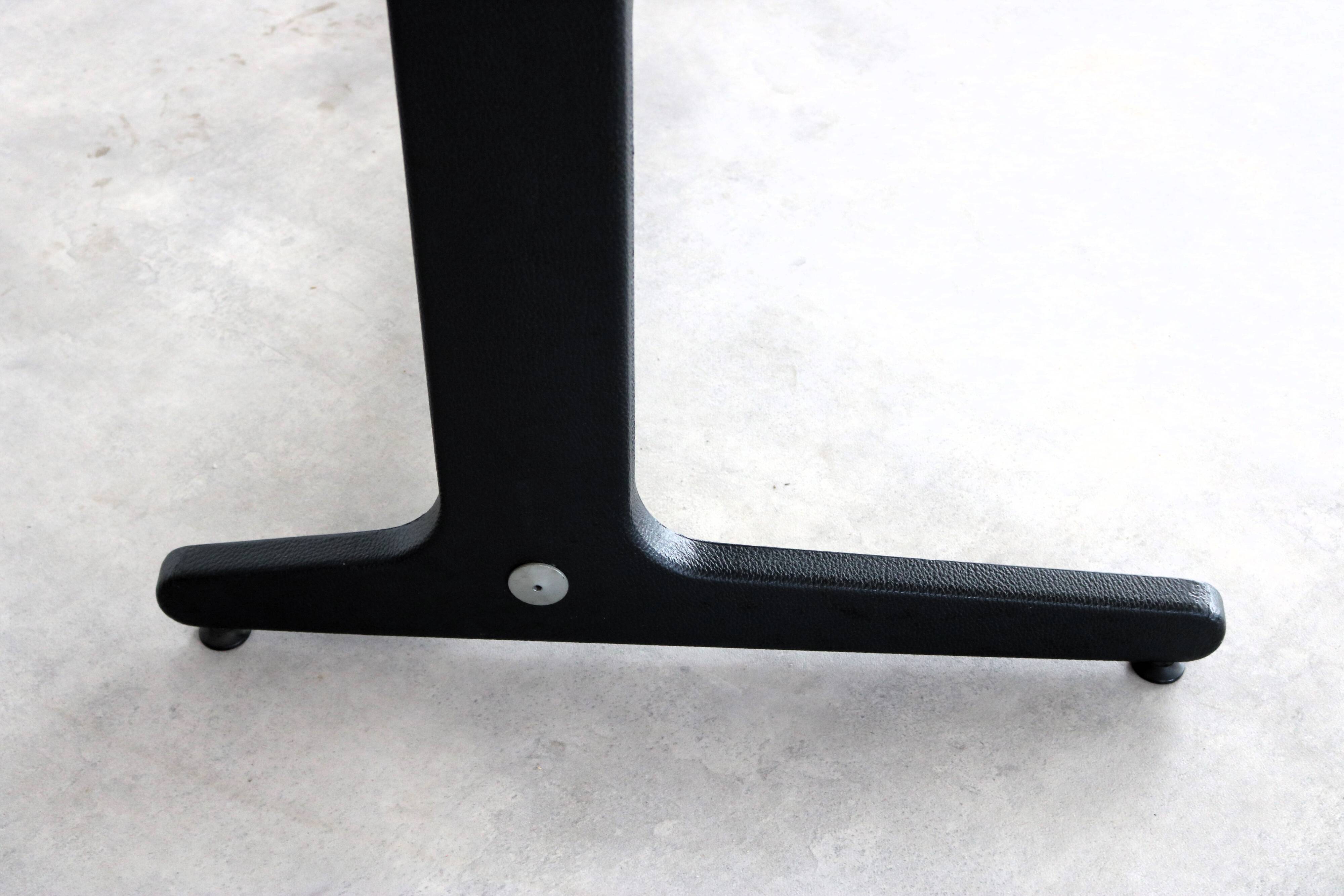 vintage desk | table | 70's | Hillebrand