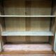 Armoire d'école en pin belge avec vitres nervurées