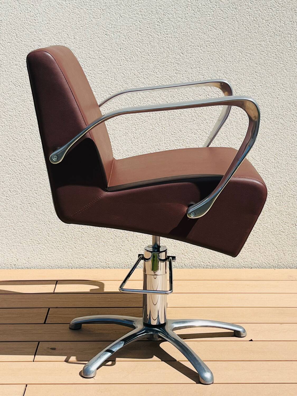 Barber & hairdresser chair