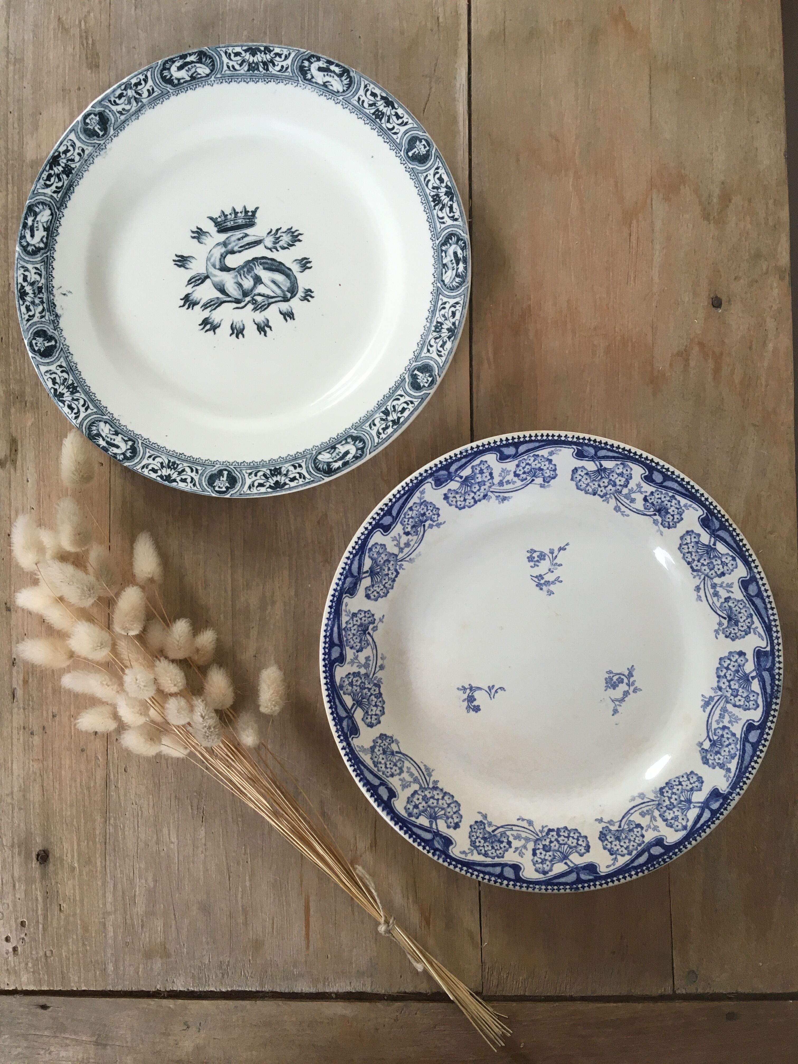 Pair of flat plates iron earth