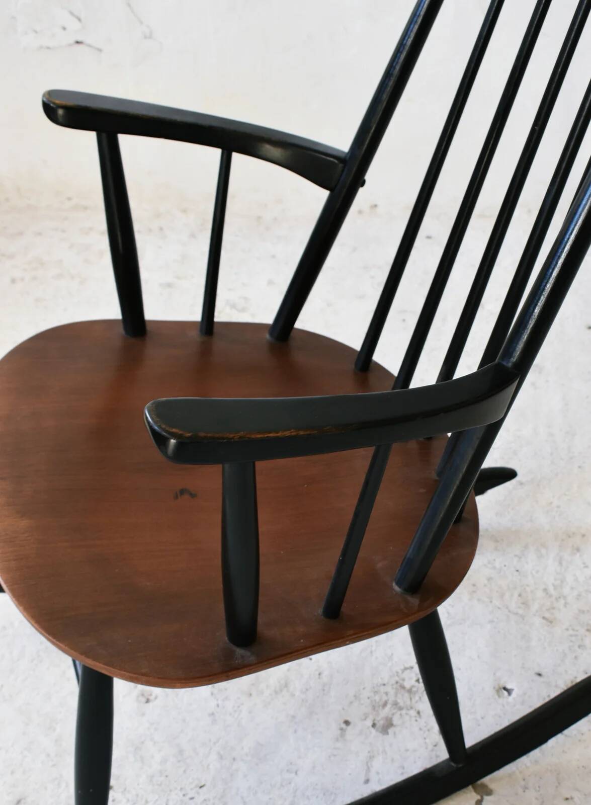 Rocking chair by Ilmari Tapiovaara for Asko, 1960s Finland.