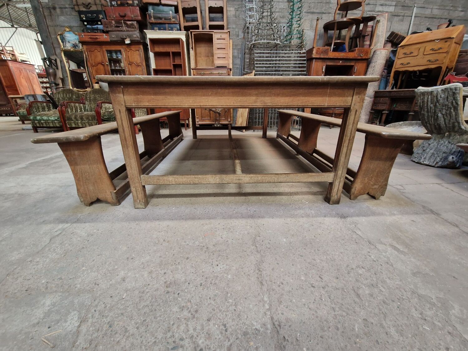 Large table