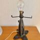 Lampe Art déco signée Müller frères en fer forgé et verre moulé