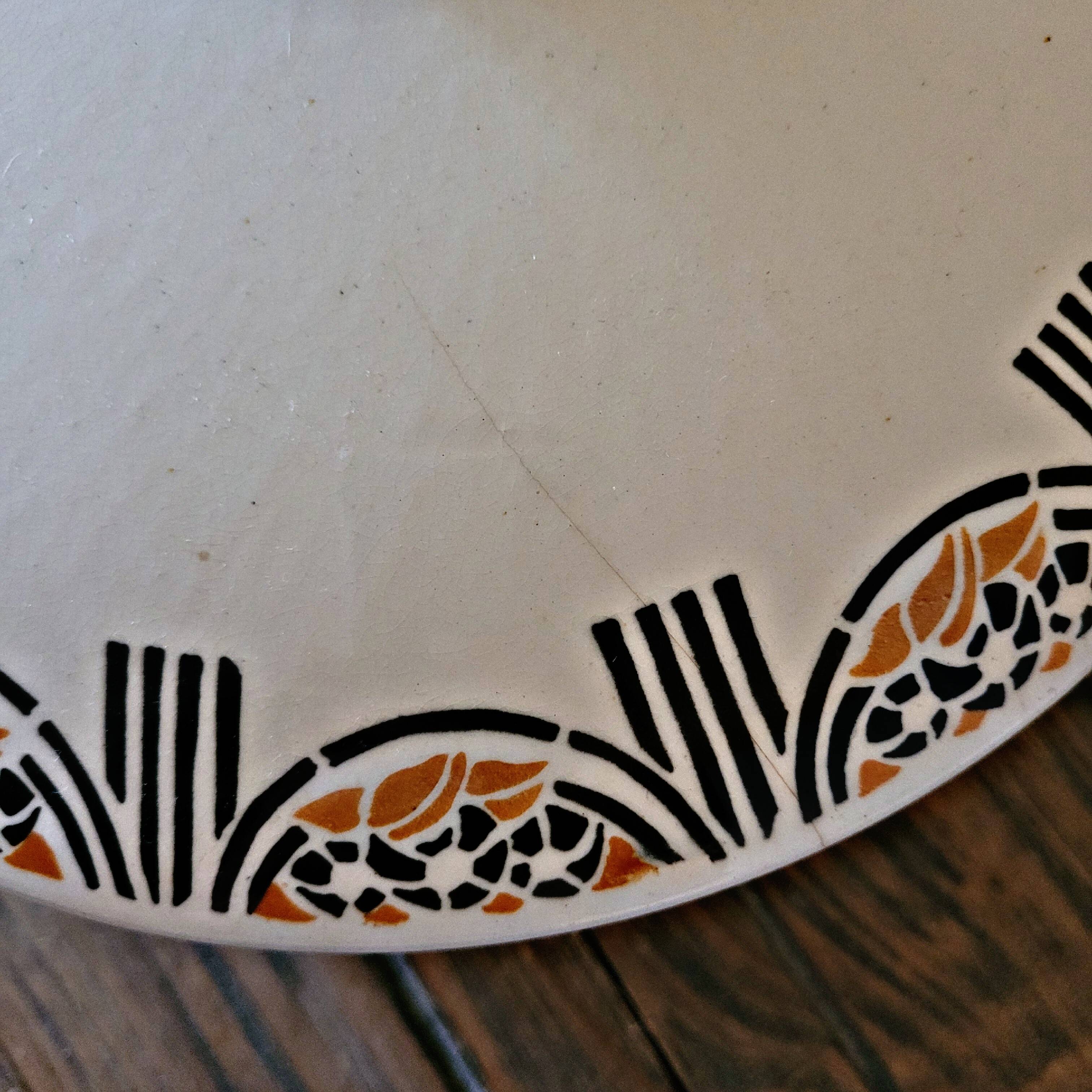 Badonviller Montmartre dish with lid