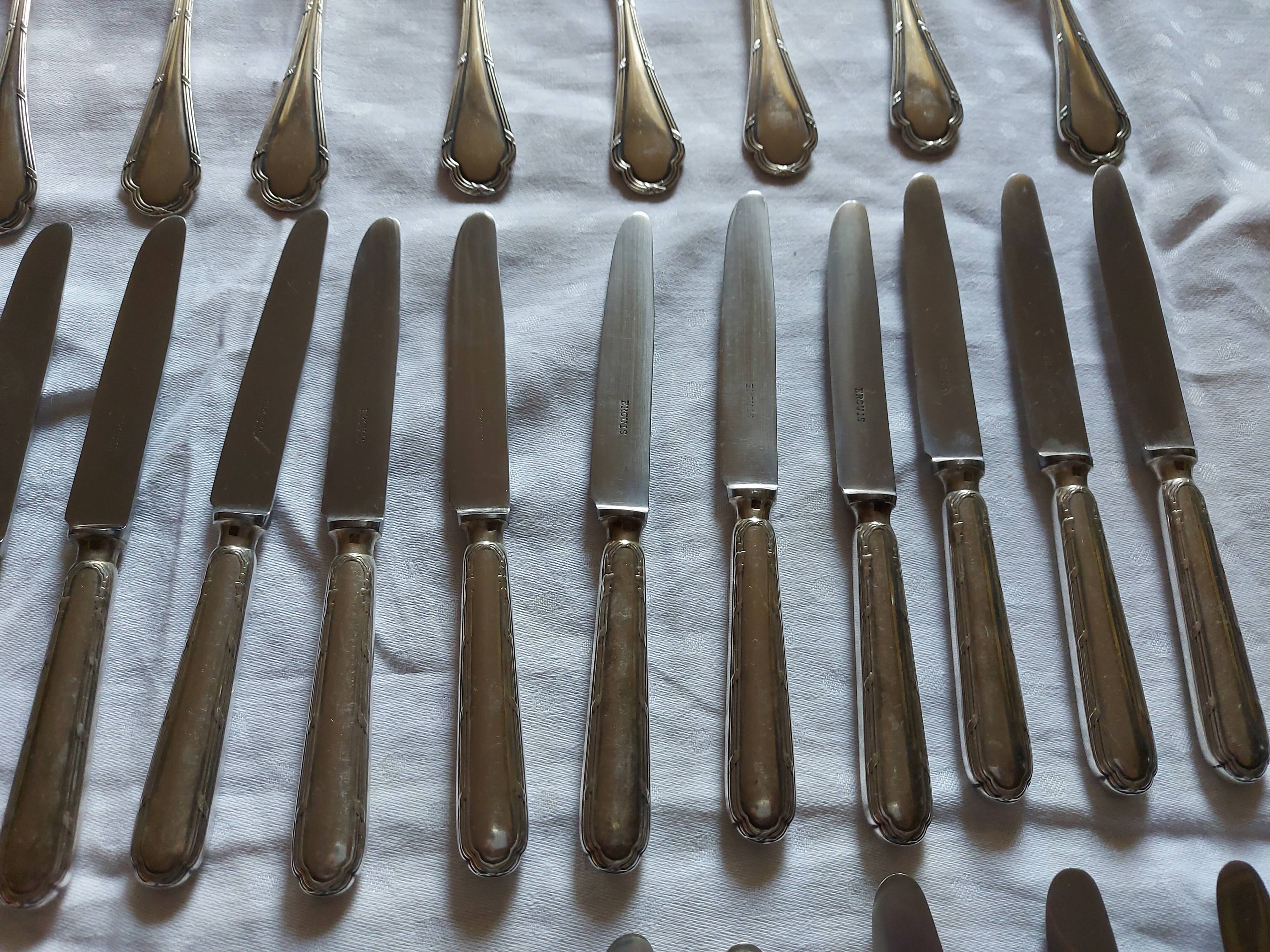 Ercuis housewife, 62 pieces in a box