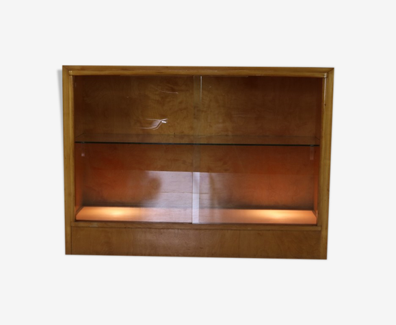 Vitrine cabinet avec lampadaire