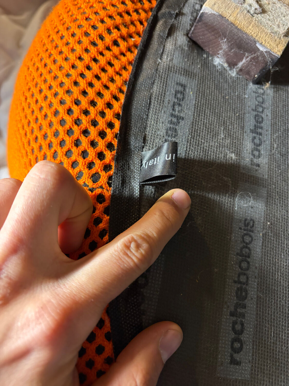 Bubble 3D orange pouf by Roche Bobois