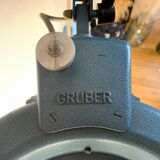 Gruber workshop magnifying lamp