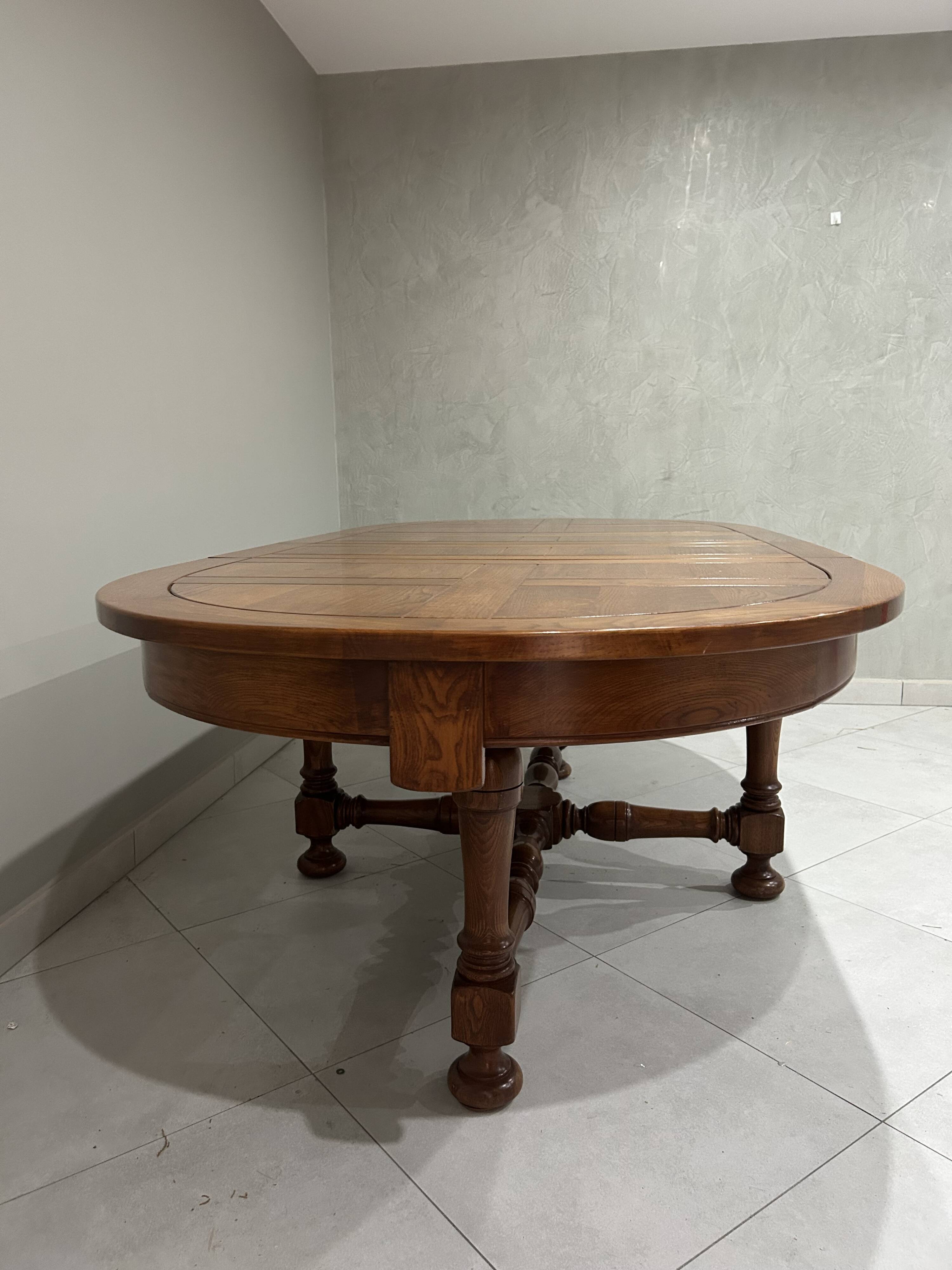 Table with extensions