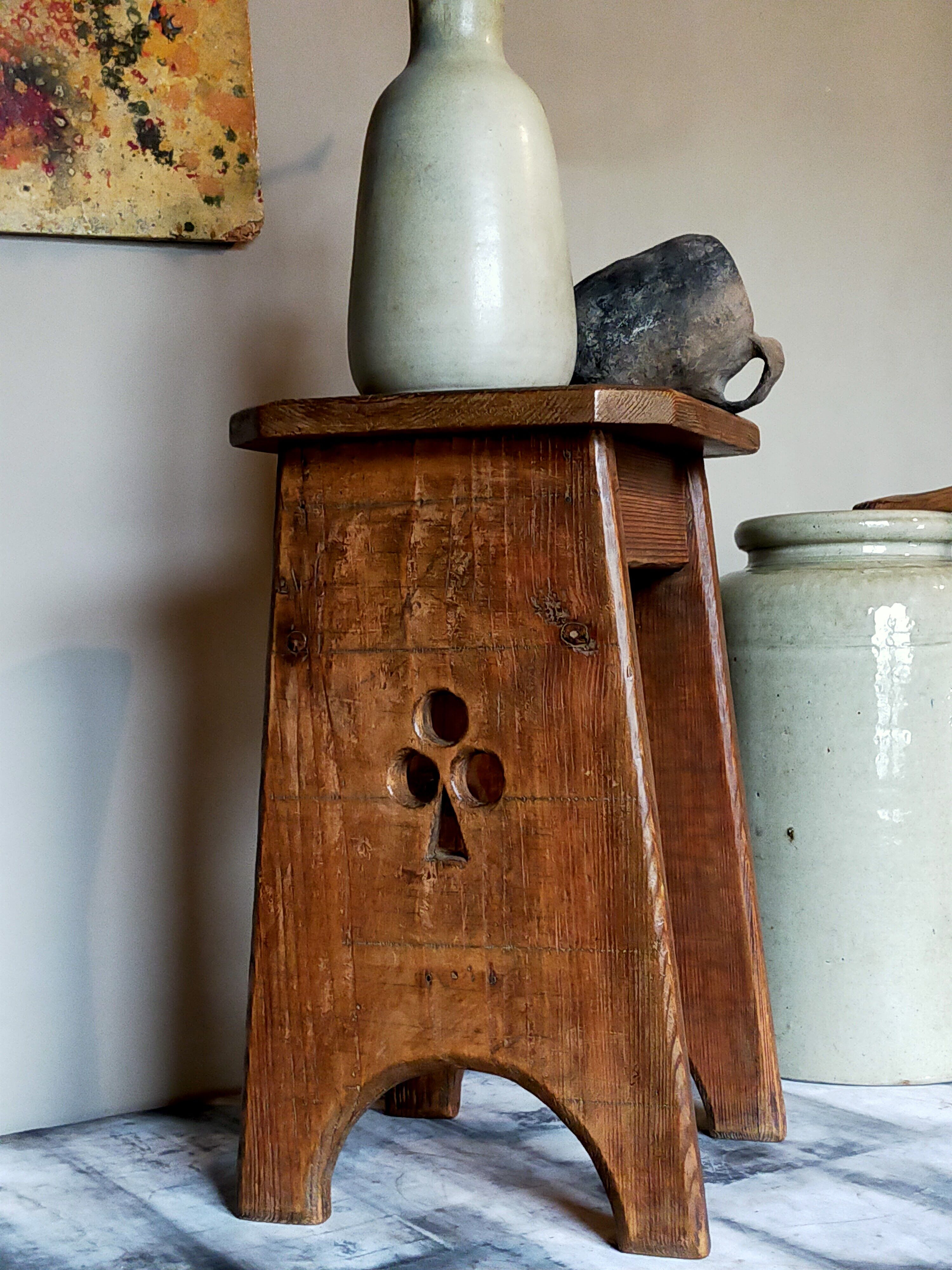 Vintage art-popular tabouret