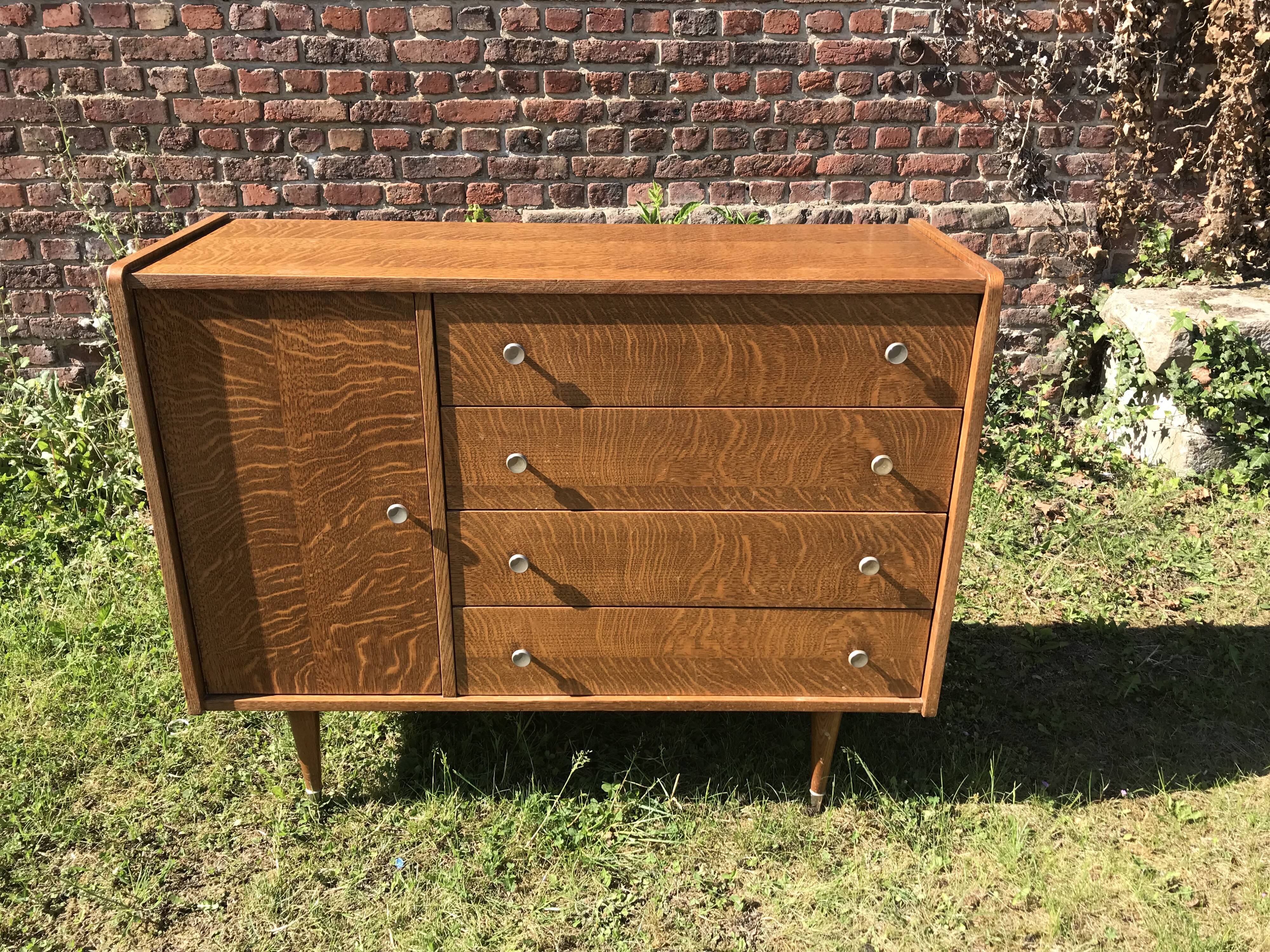 Vintage chest of drawers