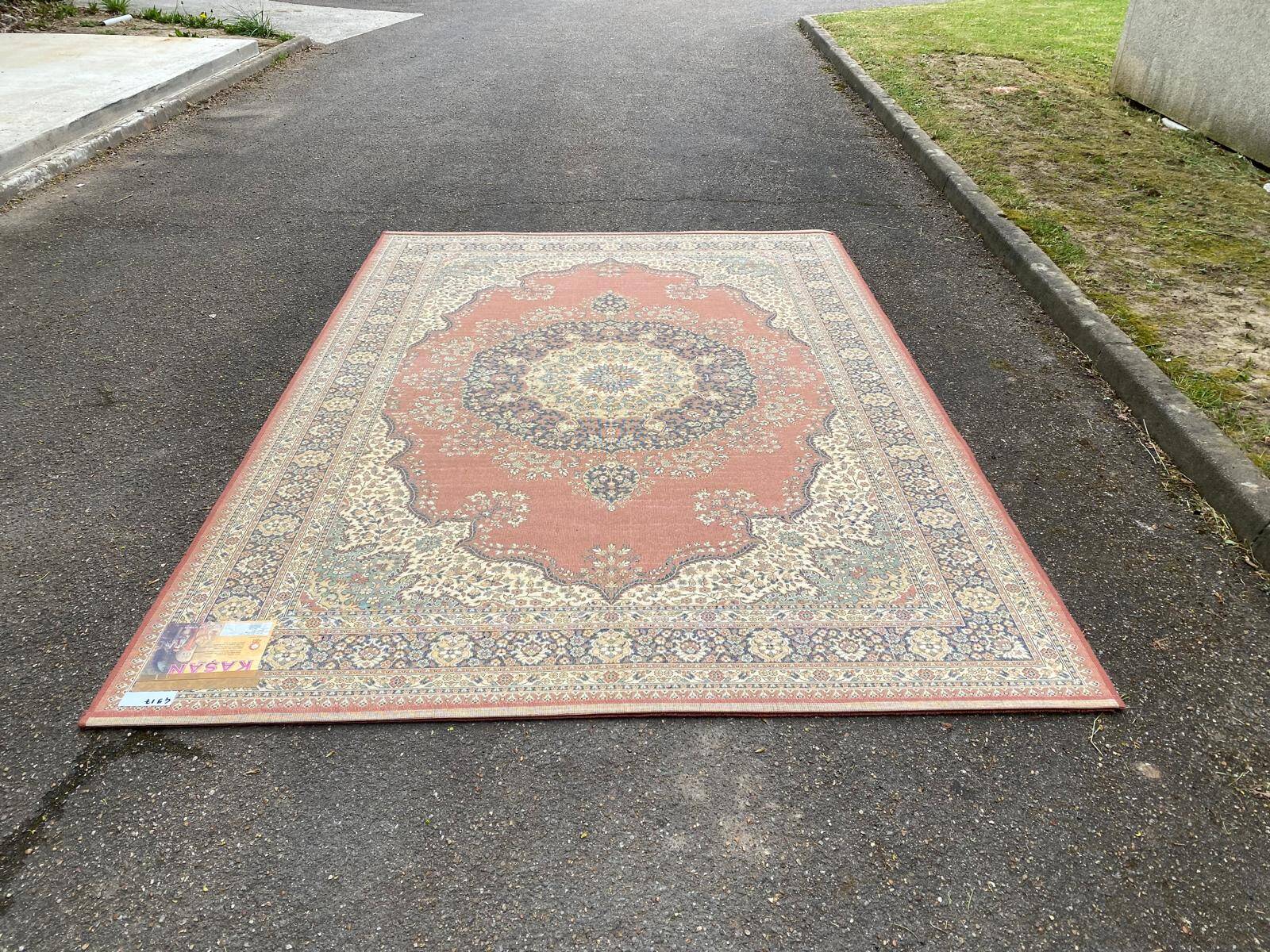 Kasan burgundy red combed wool oriental rug 200x300cm