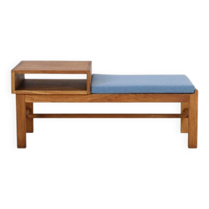 Banc de lecture, téléphone