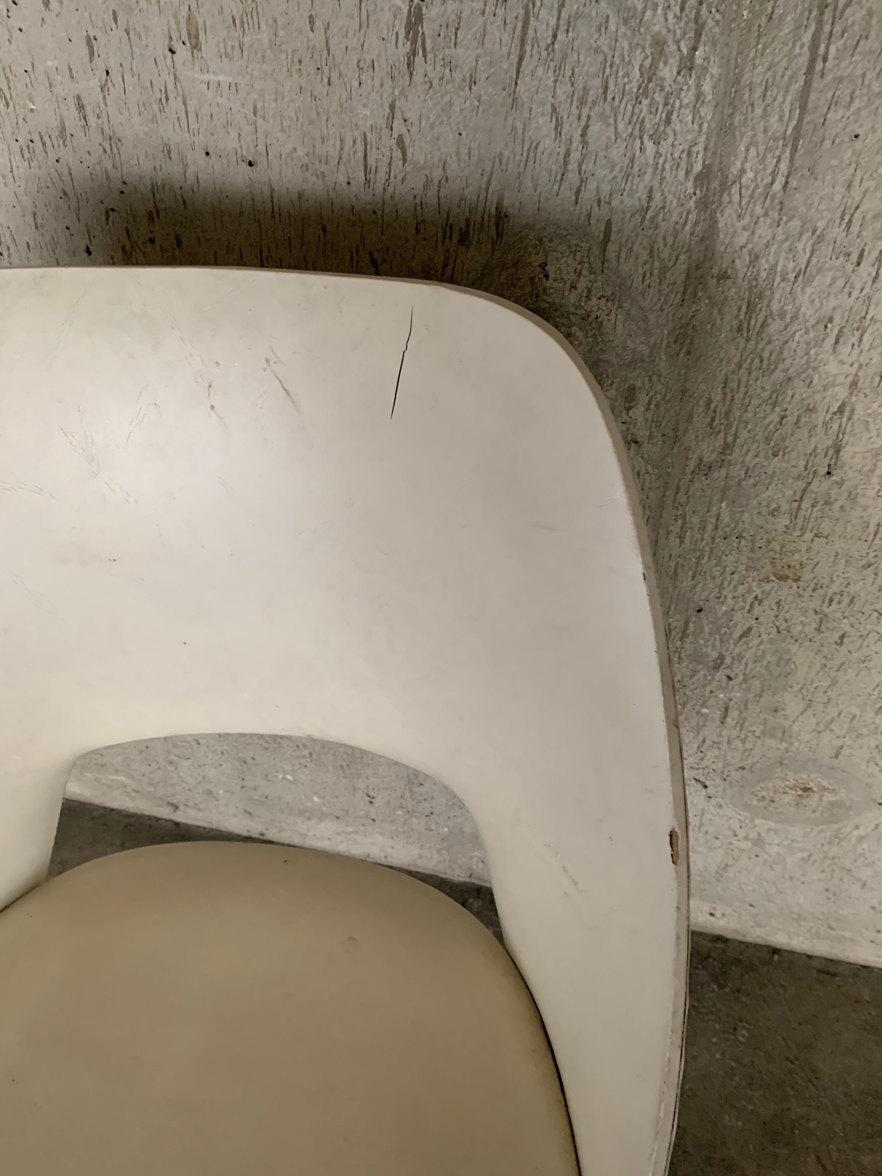 Vintage barrel chair