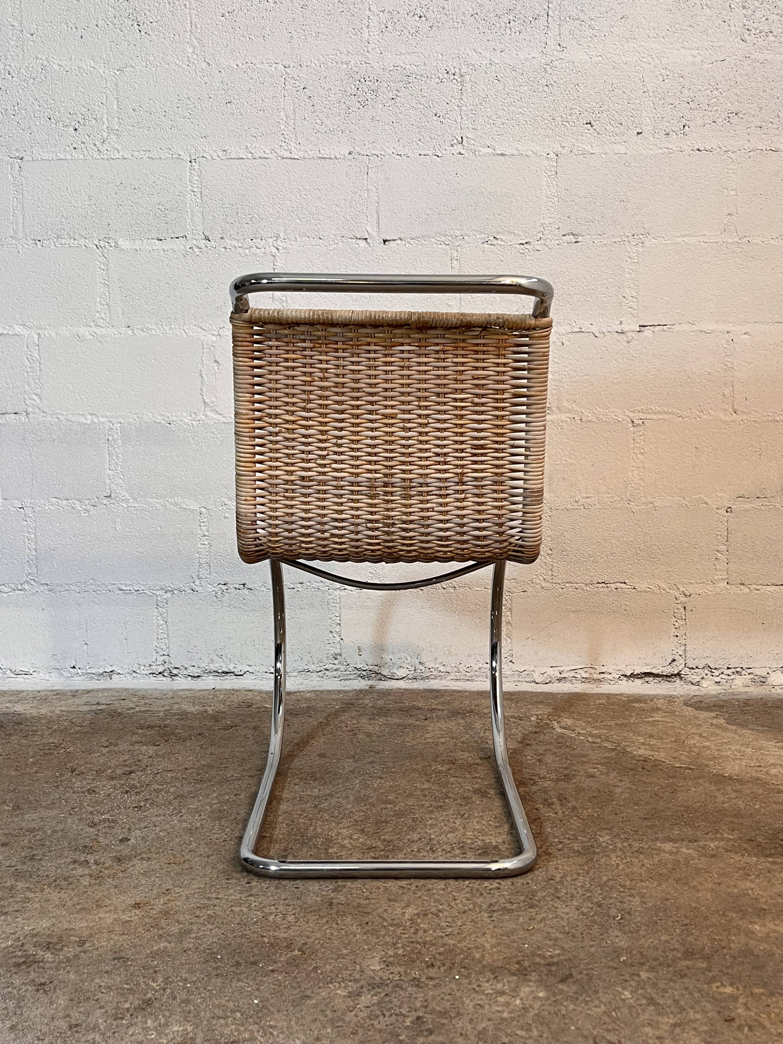 Set of 4 mr10 rattan chairs by mies van der rohe