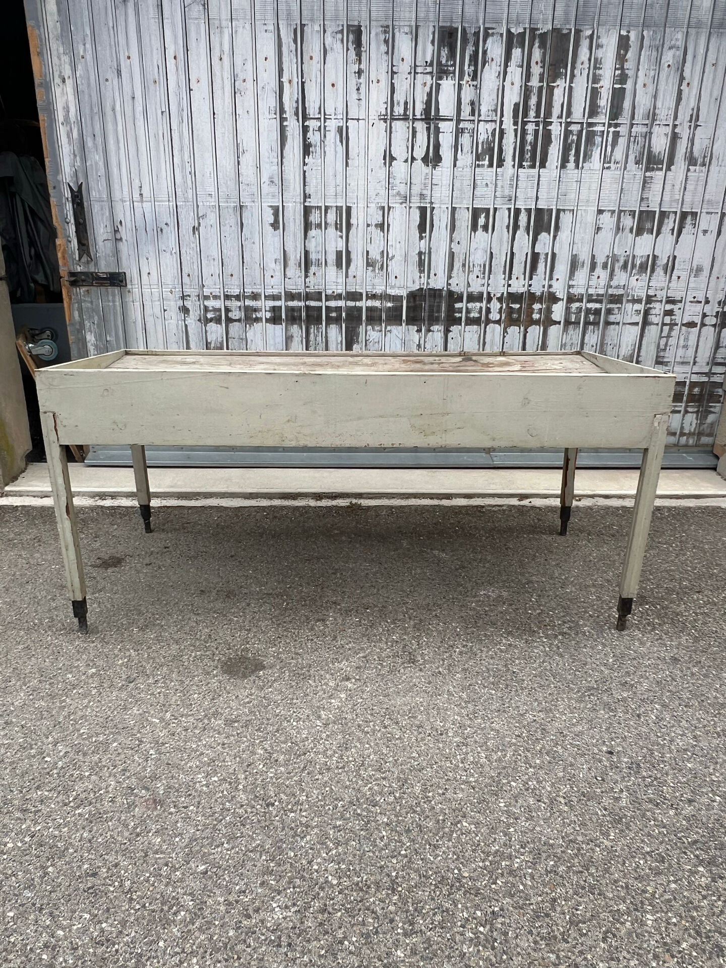 Repotting or sorting table