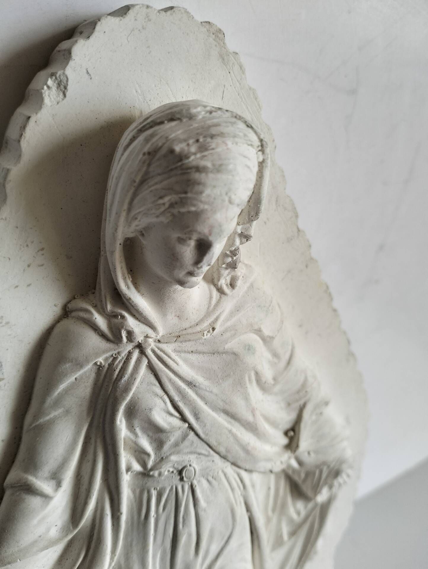 Bas relief Vierge