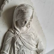 Bas relief Virgin