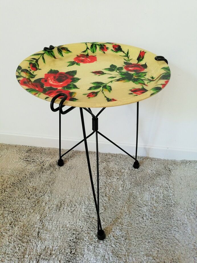 Vintage wire tray pedestal table