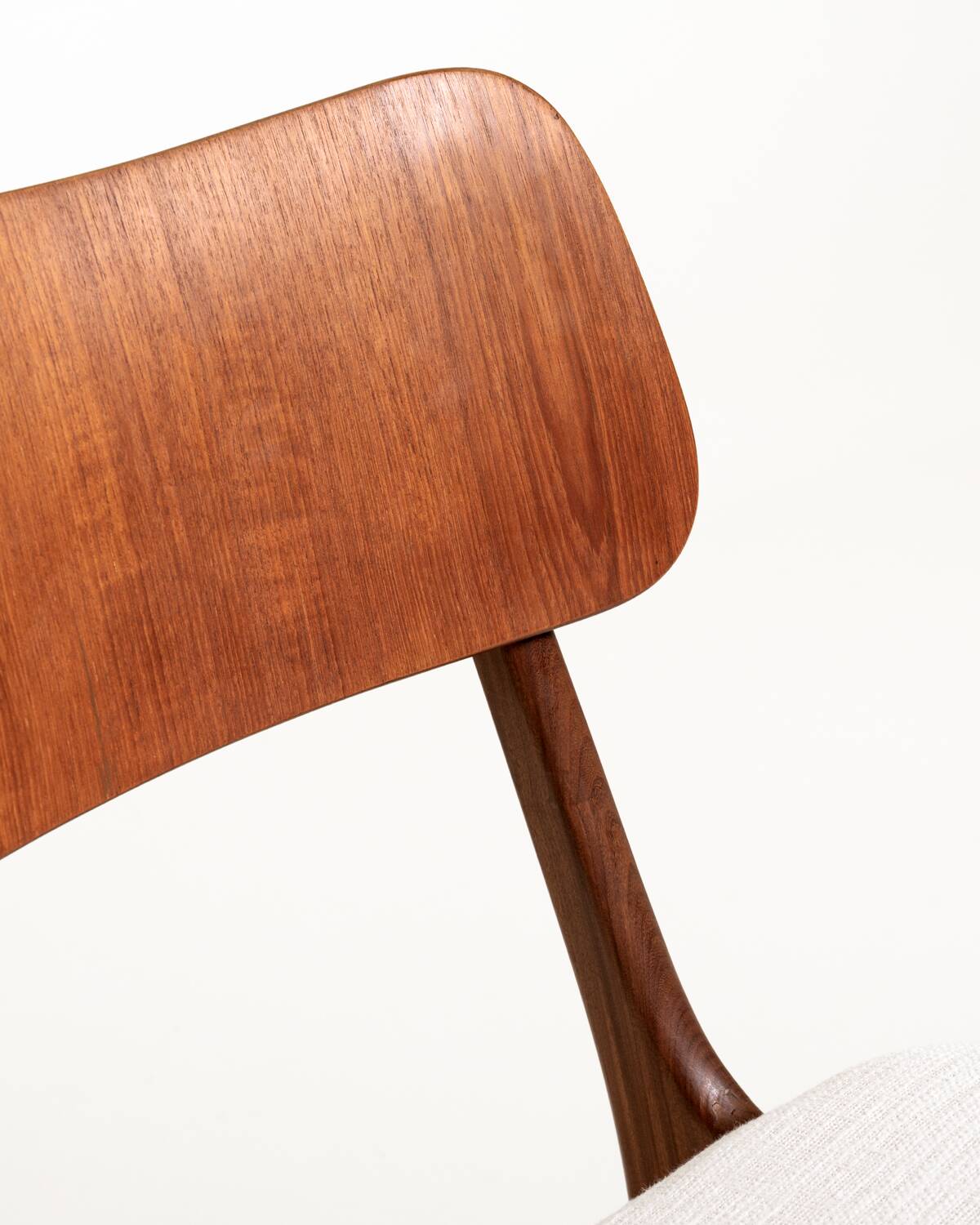 Pair of chairs by Arne Hovmand-Olsen for Boltinge, 1960s
