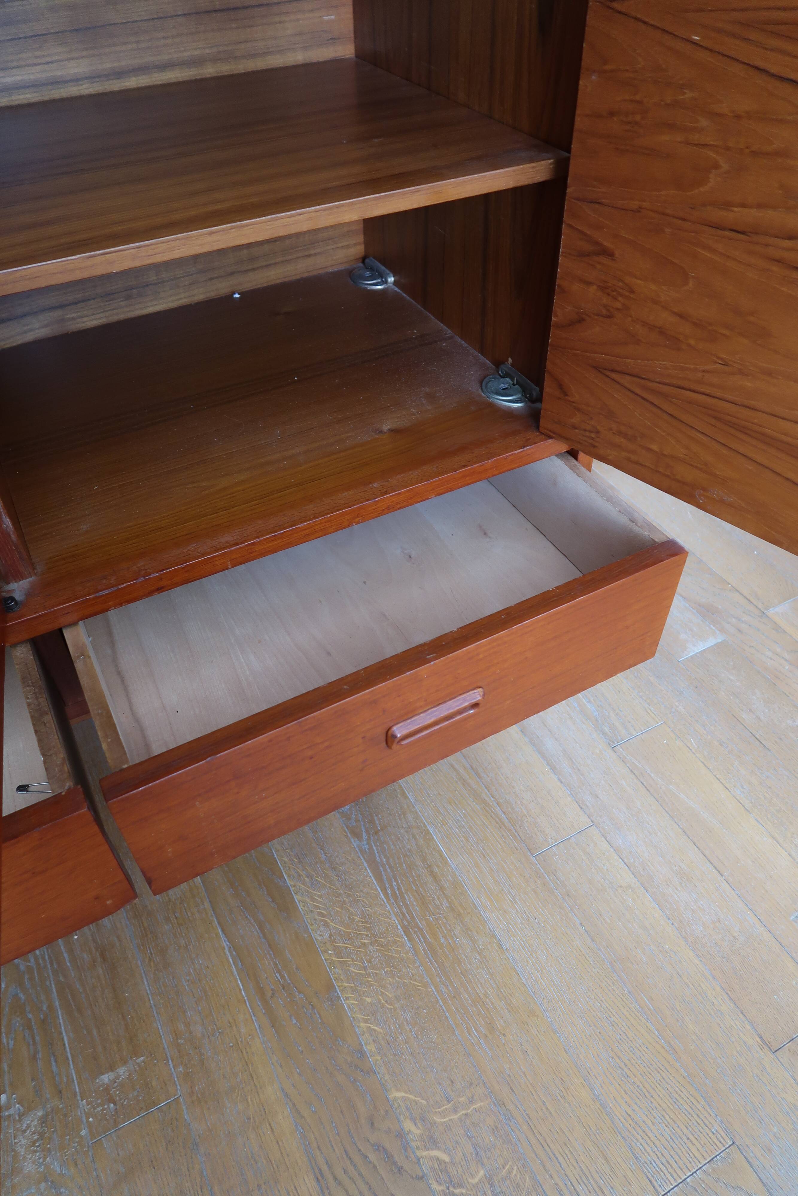 Scandinavian library buffet