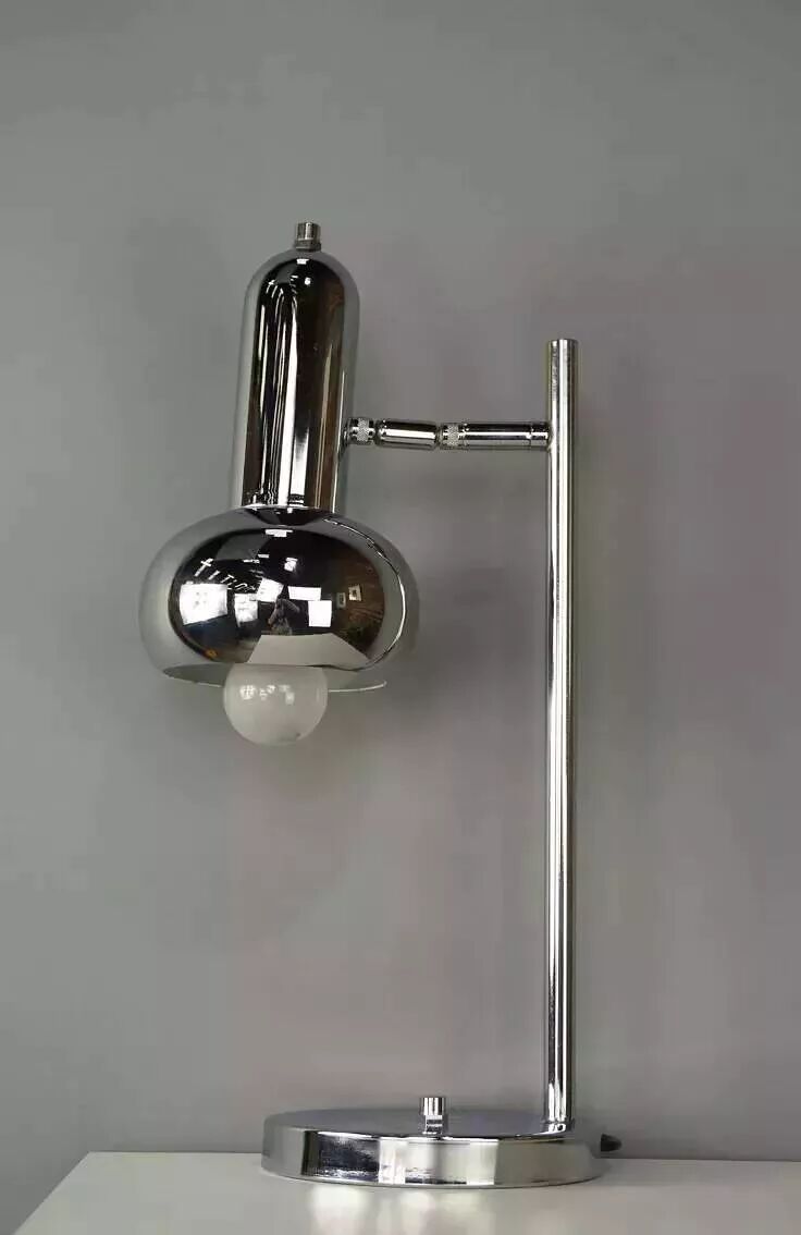 Lampe articulée en métal chromé années 60