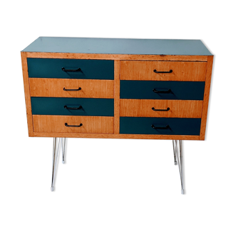 Vintage wooden chest of drawers