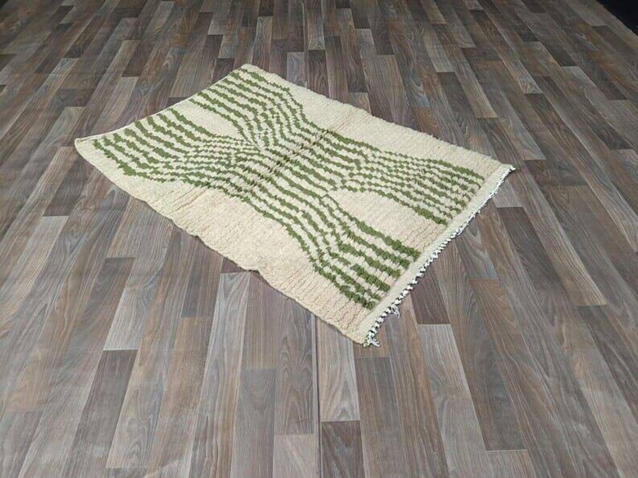 Tapis berbère fait main traditionnelle taille 250 x 250 cm