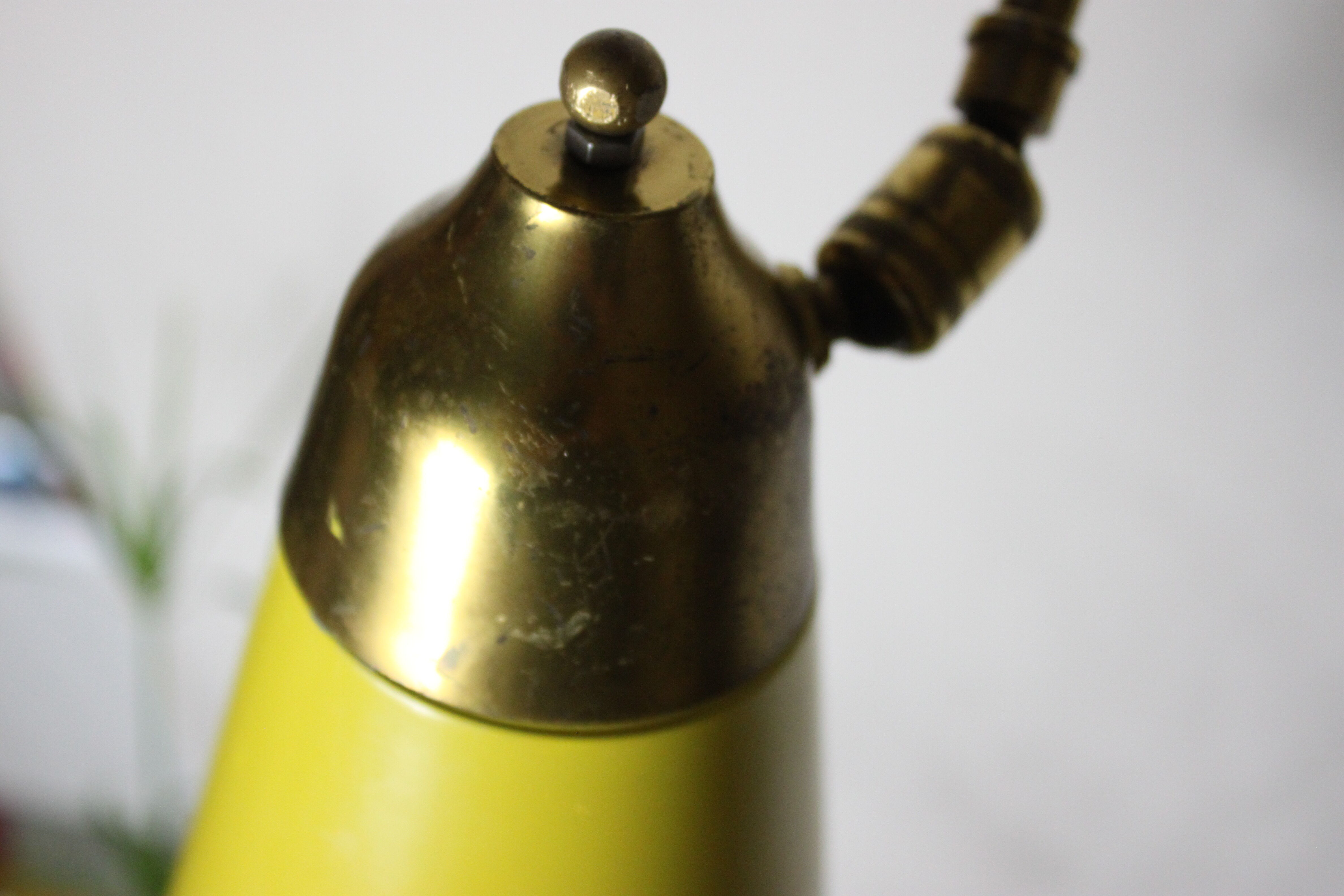 Wall  light brass stem in Italian 1960