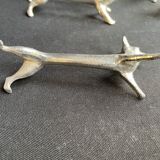 12 animal knife holders in tin