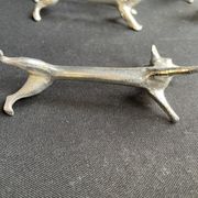 12 animal knife holders in tin