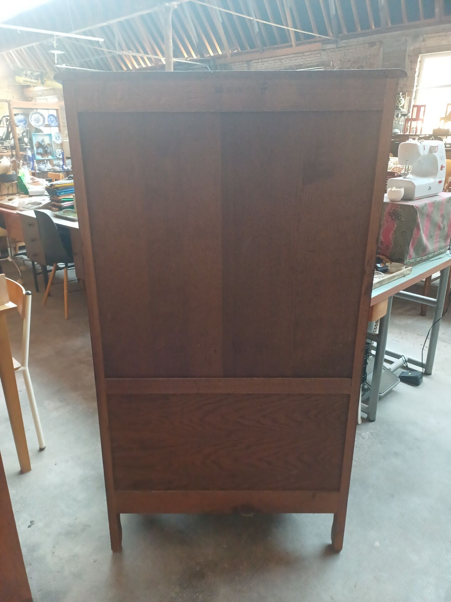 Glass cabinet