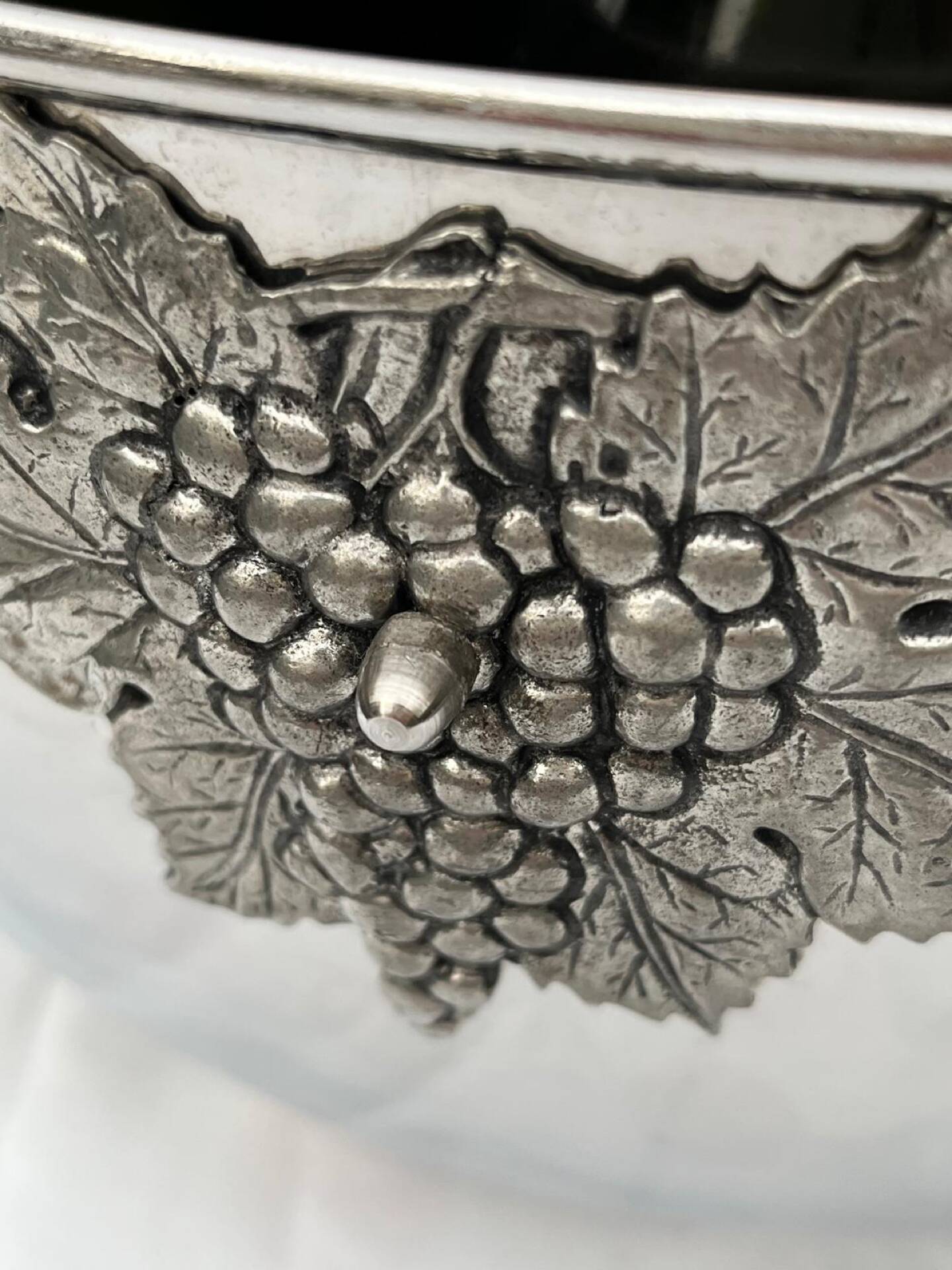 Vintage Italian Silver-Coloured Champagne Bath on Ball Feet