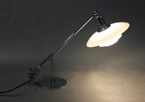 Piano Poul Henningsen lamp