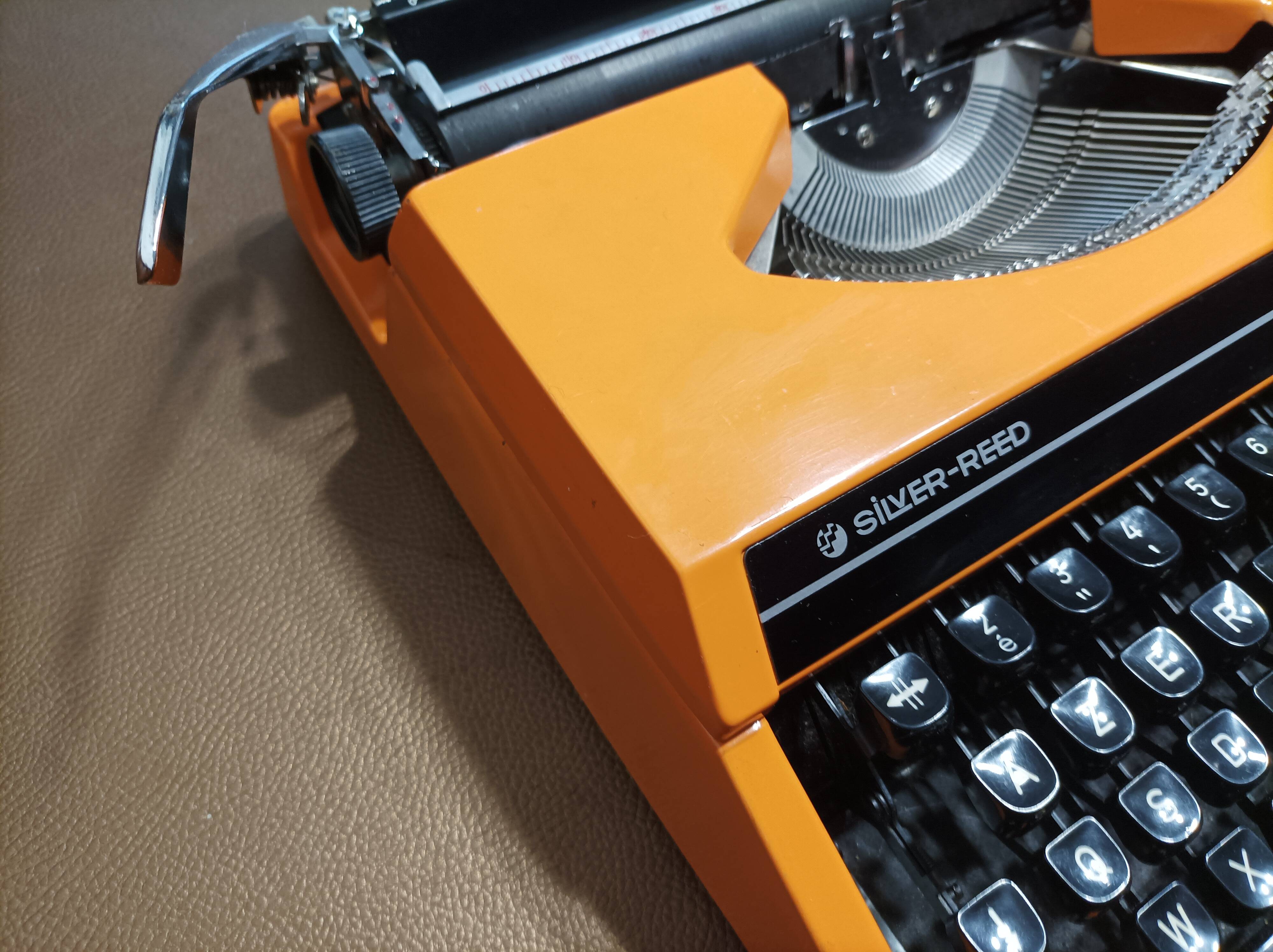 Silver Reed Silverette II Typewriter