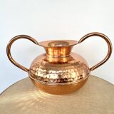 Villedieu hammered copper pot vase with handles, 20th century