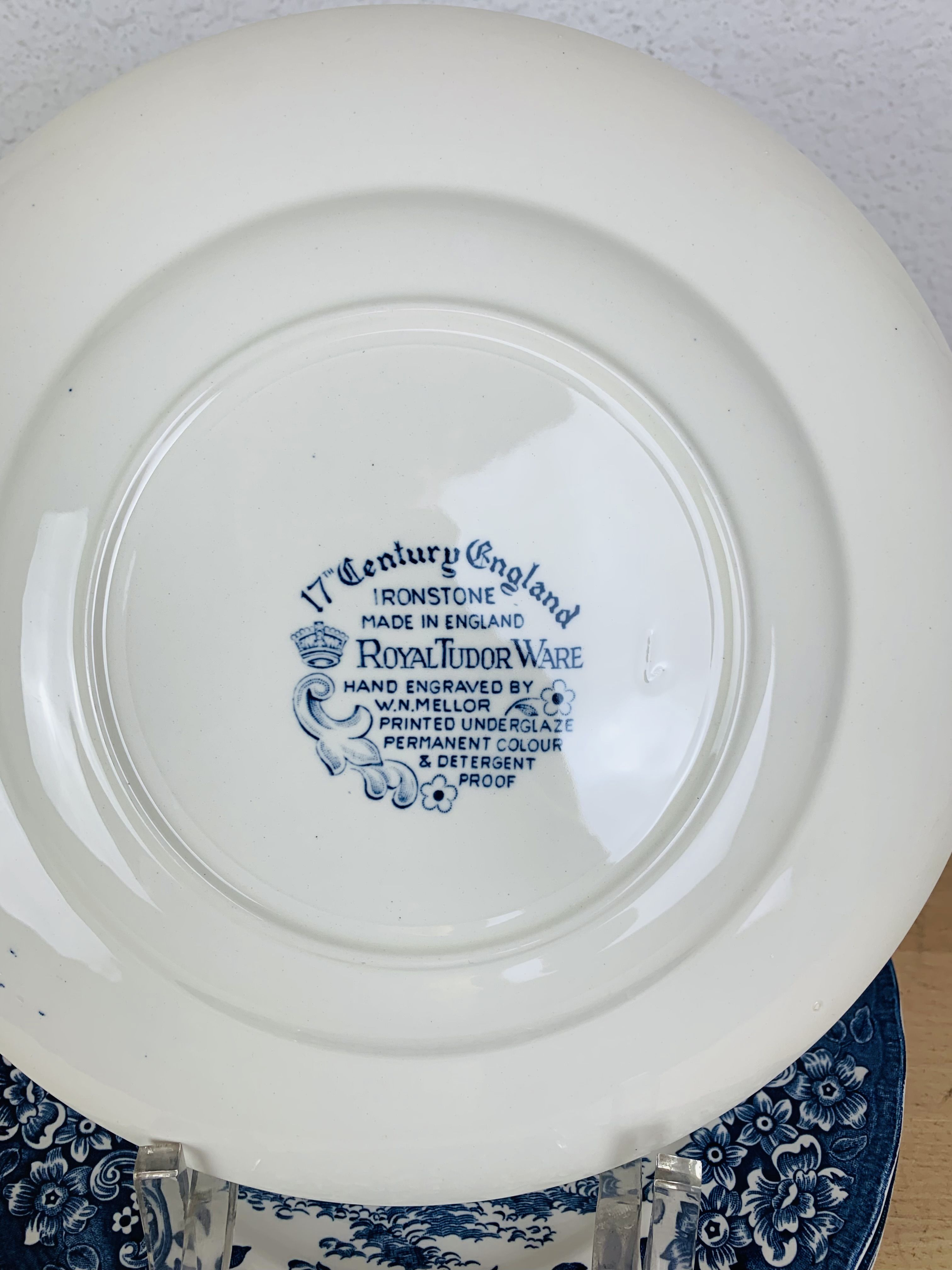 6 plates blue iron earth Royal Tudor model 17th century England ironstone