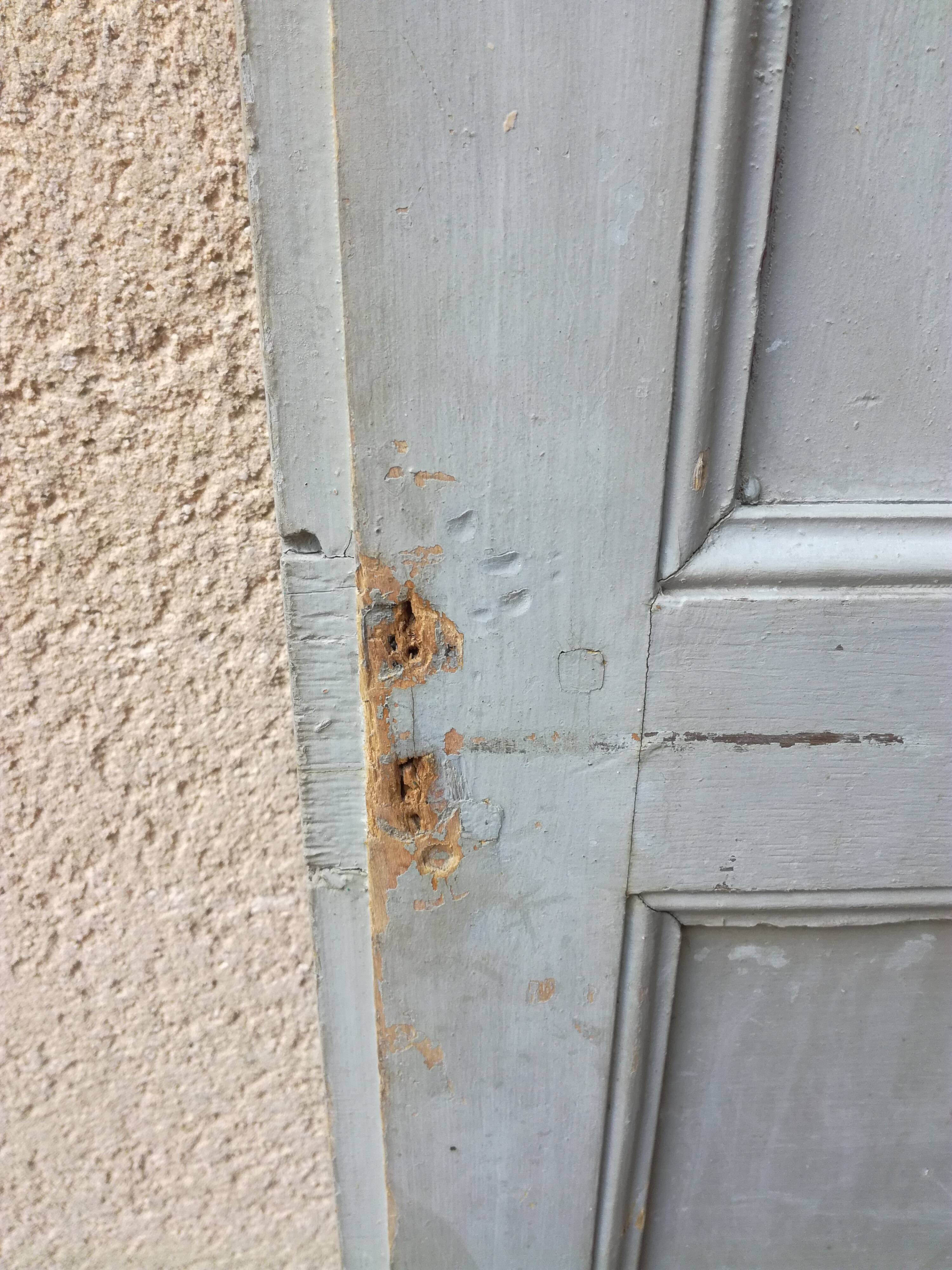 Porte en bois patiné