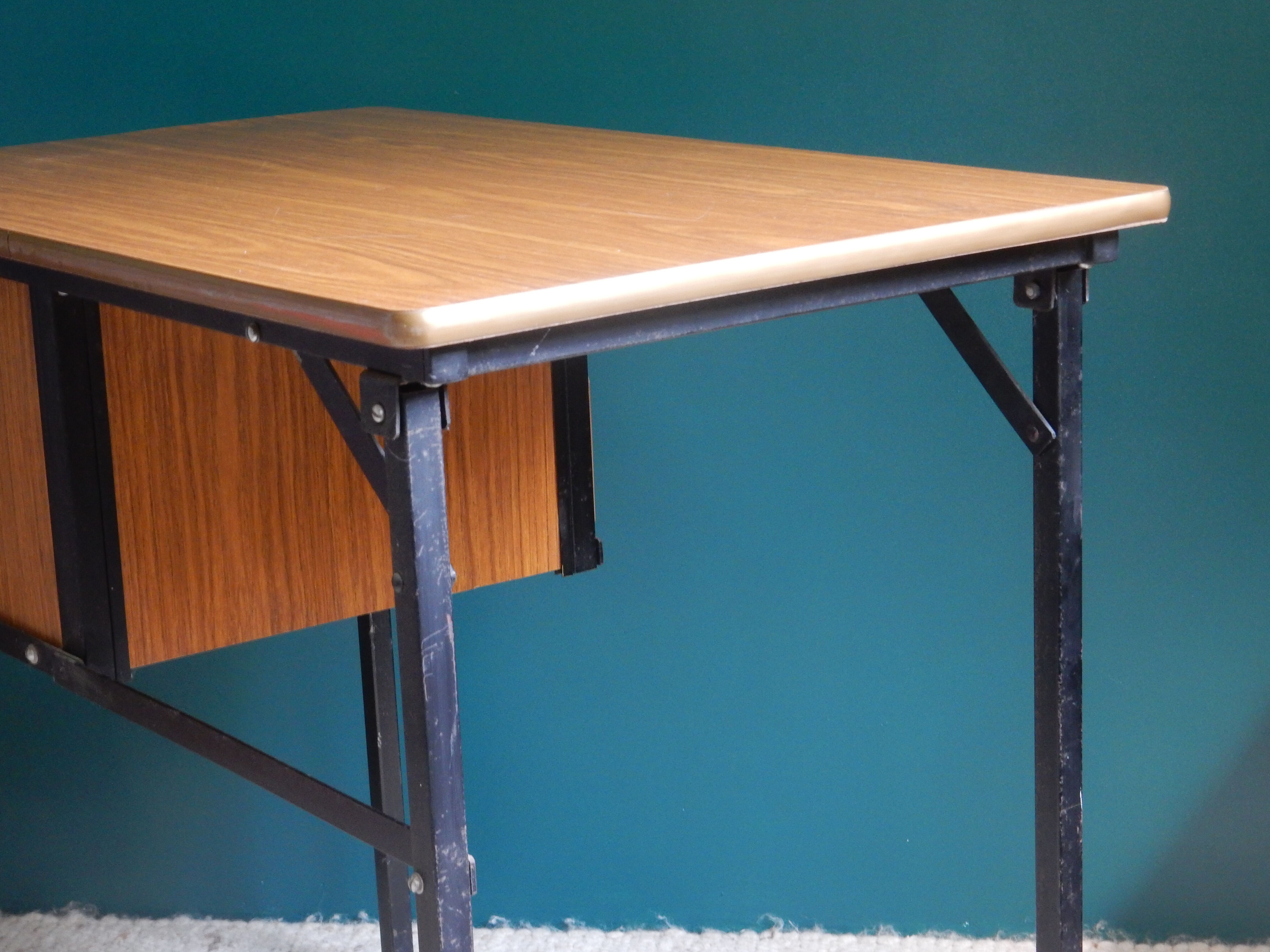 Office child formica brown