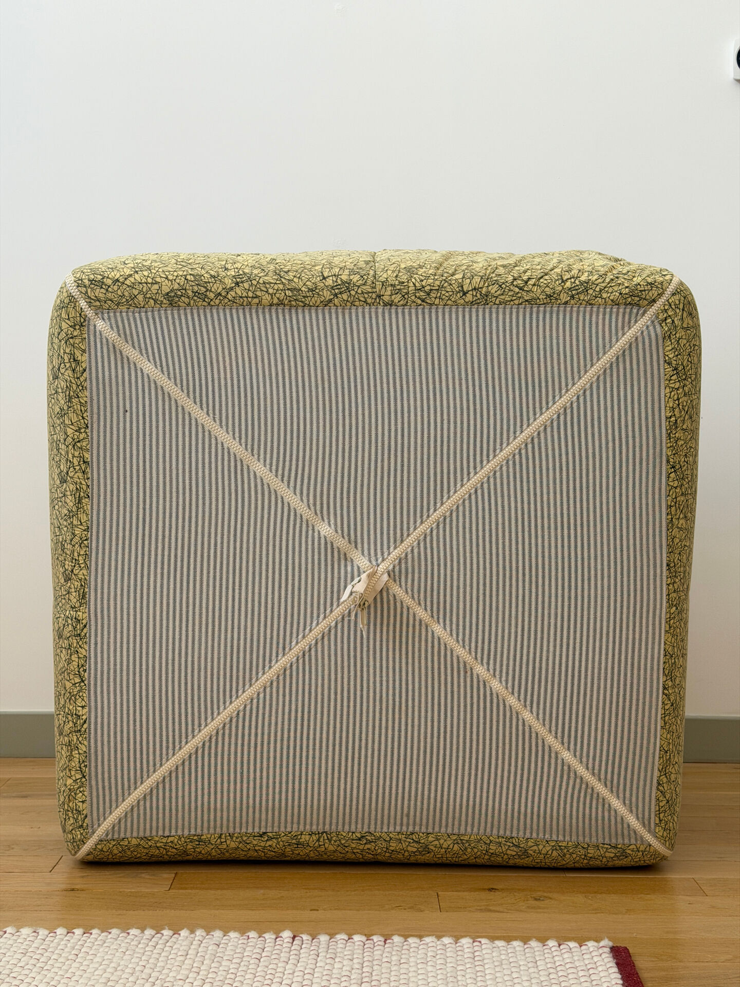 Fauteuil Plumy Cinna