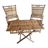 Table et chaises en bambou
