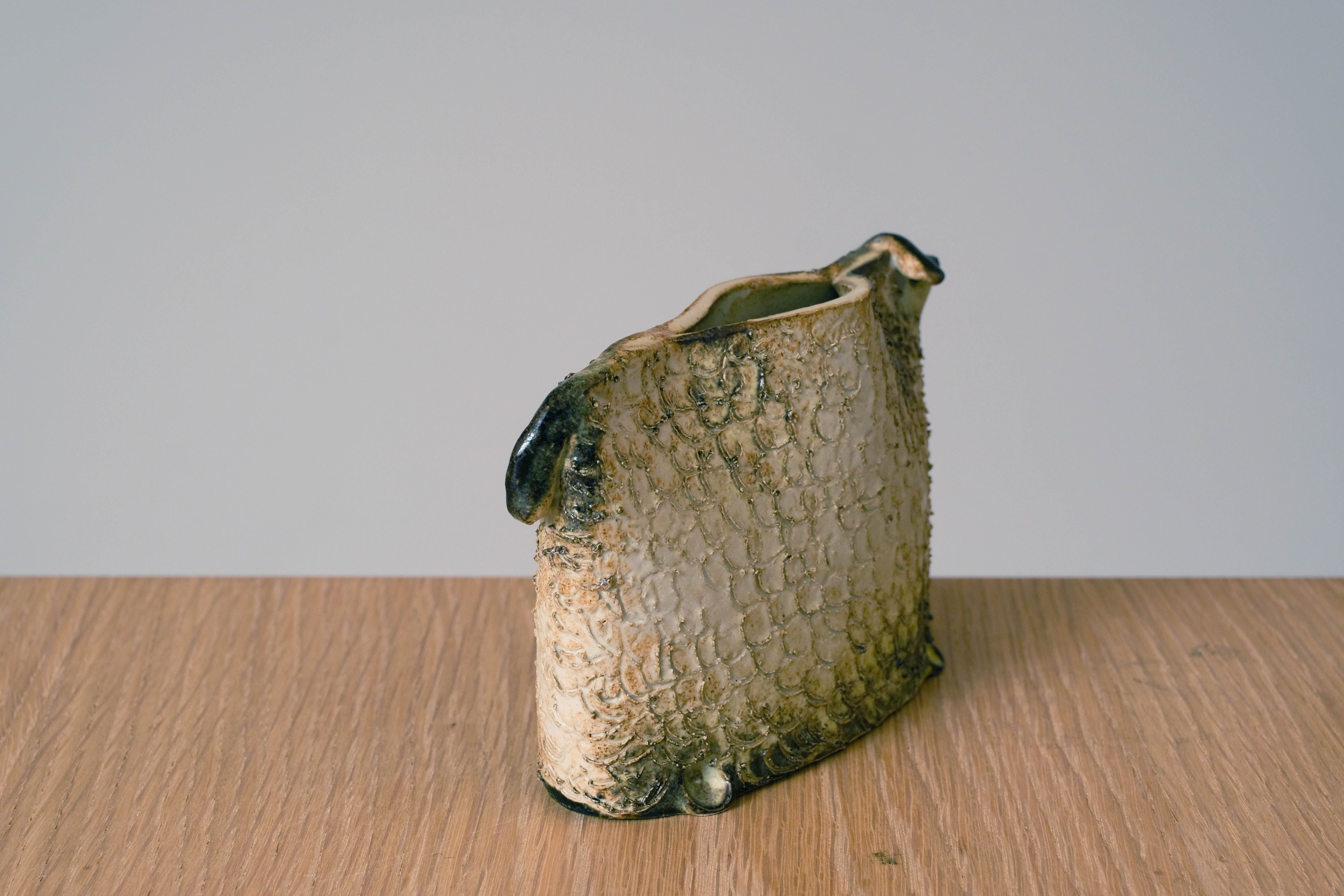 Sheep-shaped vase 1980's