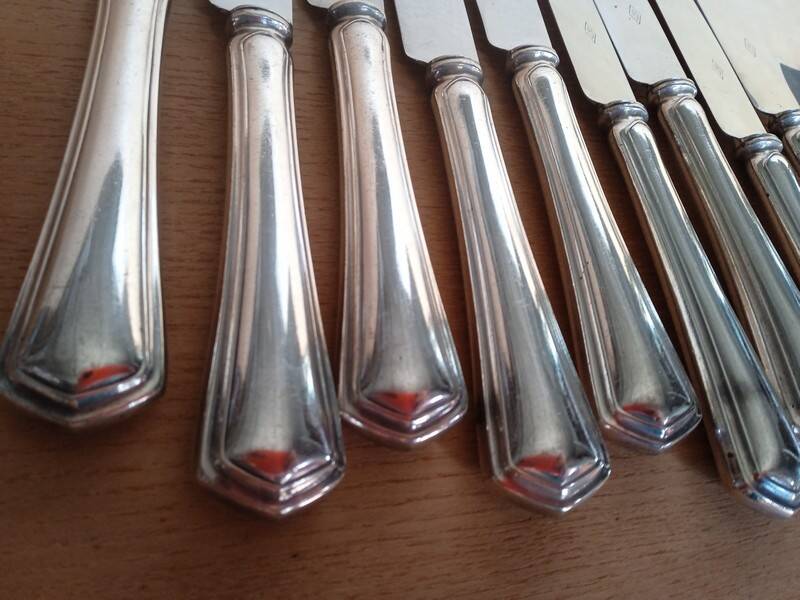 12 silver metal knives, filet model