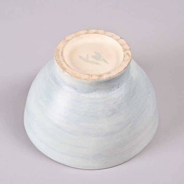 Coupe en céramique émaillée blanche par Marie Madeleine Jolly, France, vers 1960