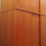 Armoire en teck, design danois, années 1970, production : Danemark