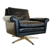 Vintage Danish mid-century leather lounge chair in black leather by G. Thams 1975